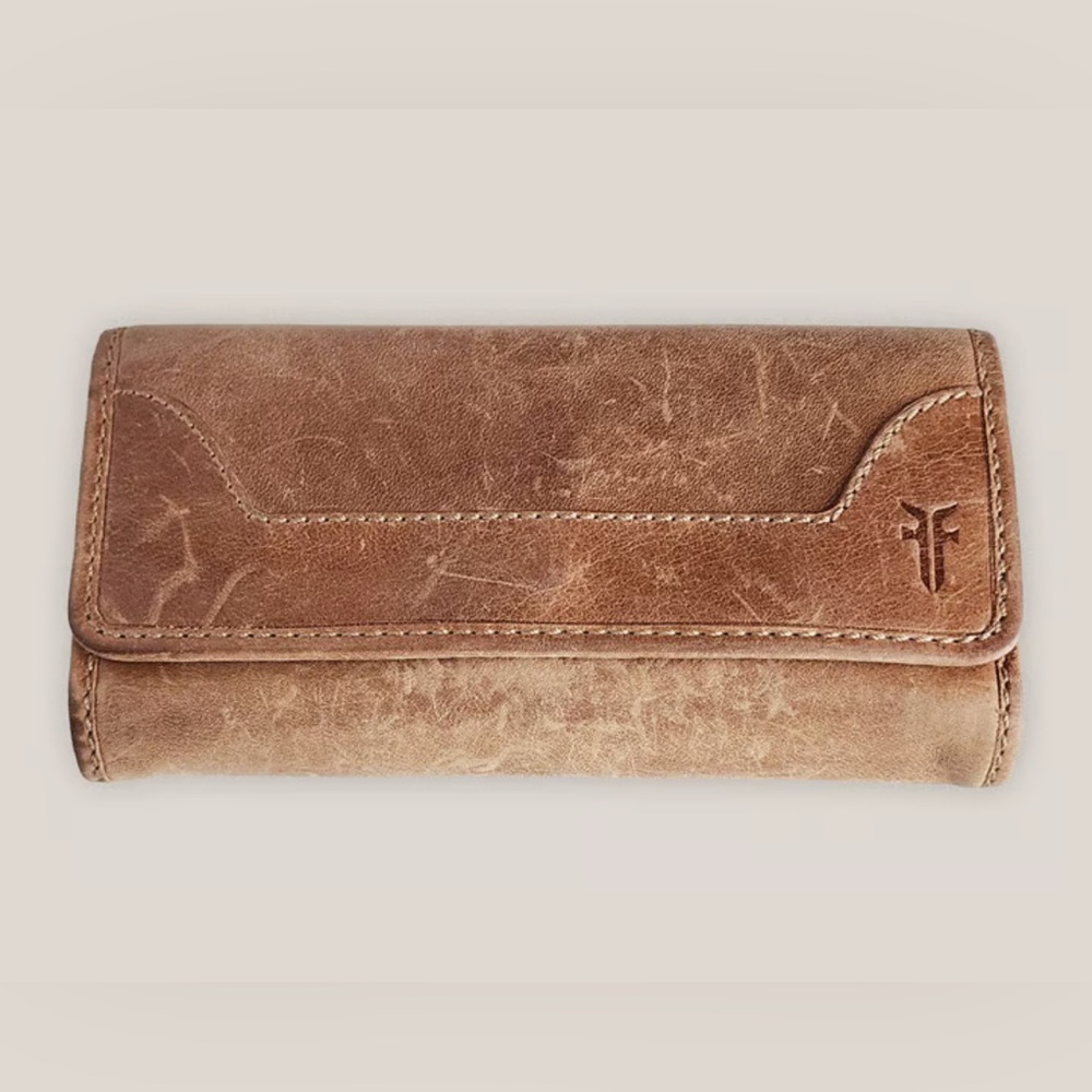 Frye Melissa trifold Leather Wallet - Picture 6 of 6